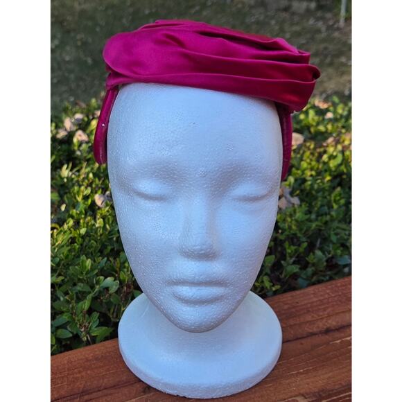A Rose with a Bow Vintage 50s/60s Pillbox Hat  Fuchsia Satin Old Hollywood Glam - Picture 5 of 10